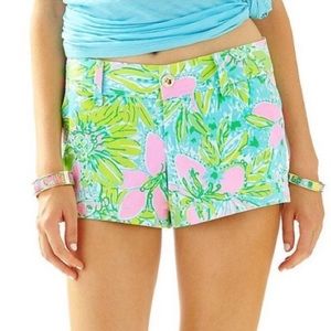 Lilly Pulitzer “The Walsh Short” in Coconut Jungle, size 6, Brand new w/ Tags!